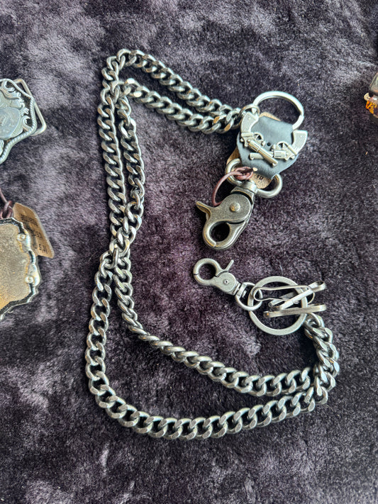 Alice's Chain